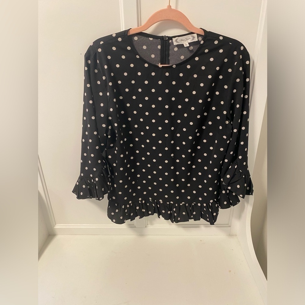 Polka Dot Crop style Blouse, with back zip